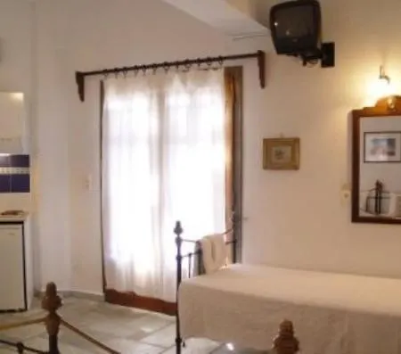 Pleoussa Studio And Апартаменты Скопелос