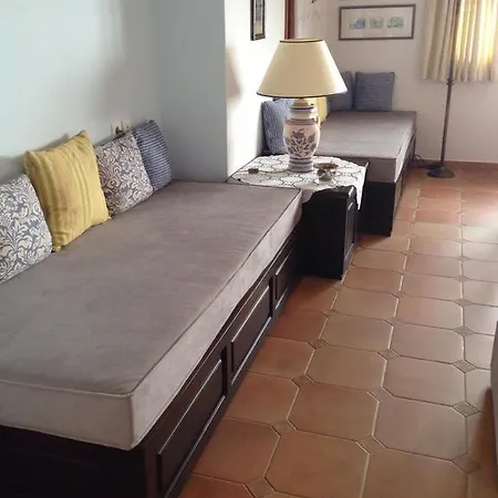 Pleoussa Studio And Skopelos Town