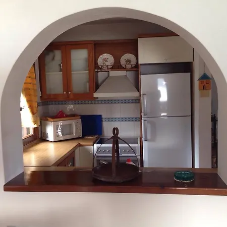 Pleoussa Studio And Skopelos Town