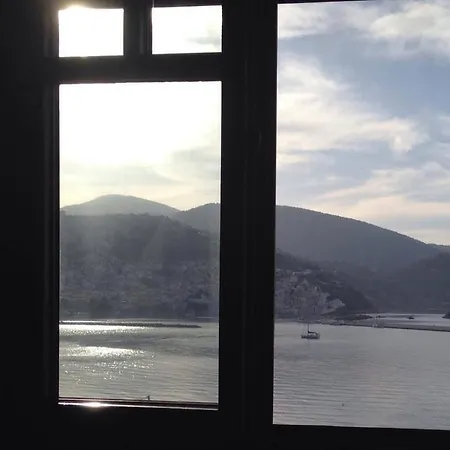 Apartment Pleoussa Studio And Skopelos Town