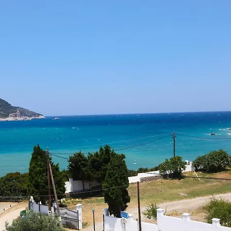Pleoussa Studio And Skopelos Town