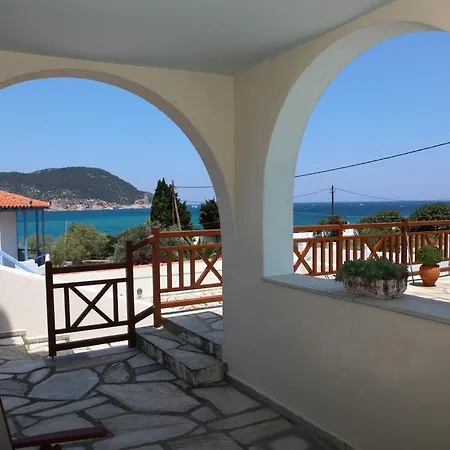 Апартаменты Pleoussa Studio And *