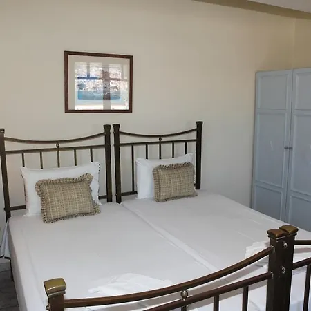 Апартаменты Pleoussa Studio And *