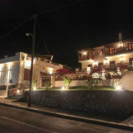 Pleoussa Studio And Apartment